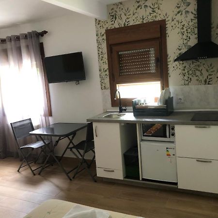 Hostal-Restaurante Fogon De Gredos Guisando Dış mekan fotoğraf
