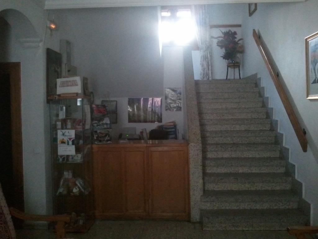Hostal-Restaurante Fogon De Gredos Guisando Dış mekan fotoğraf