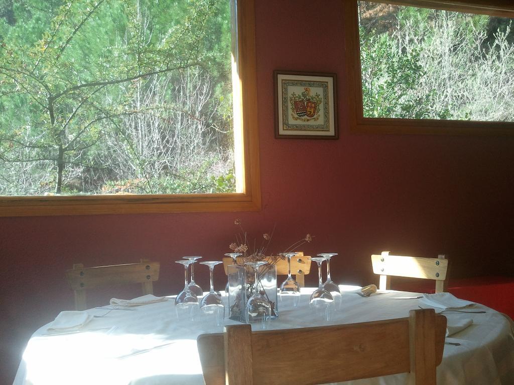 Hostal-Restaurante Fogon De Gredos Guisando Dış mekan fotoğraf