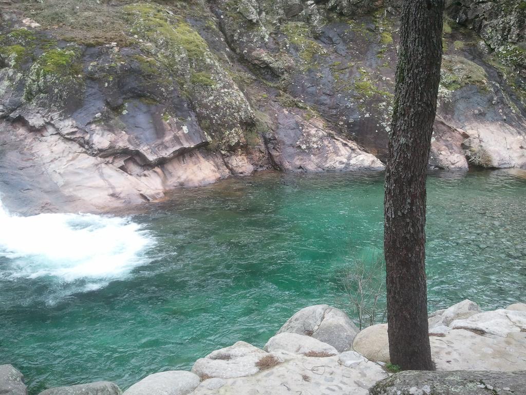 Hostal-Restaurante Fogon De Gredos Guisando Dış mekan fotoğraf