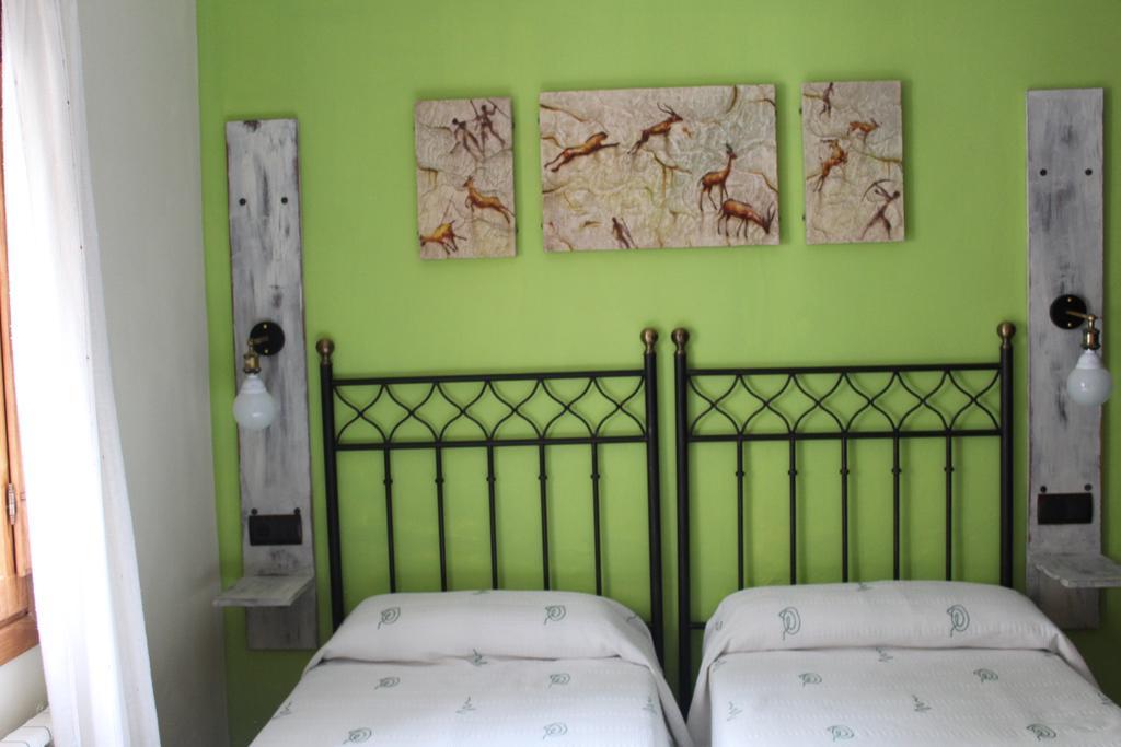Hostal-Restaurante Fogon De Gredos Guisando Dış mekan fotoğraf