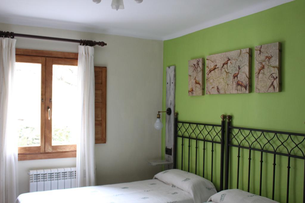 Hostal-Restaurante Fogon De Gredos Guisando Dış mekan fotoğraf